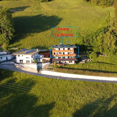 La Wurm Mit Privatem Whirlpool